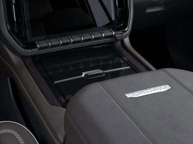 Photo of 2025 White Frost Tricoat GMC Yukon