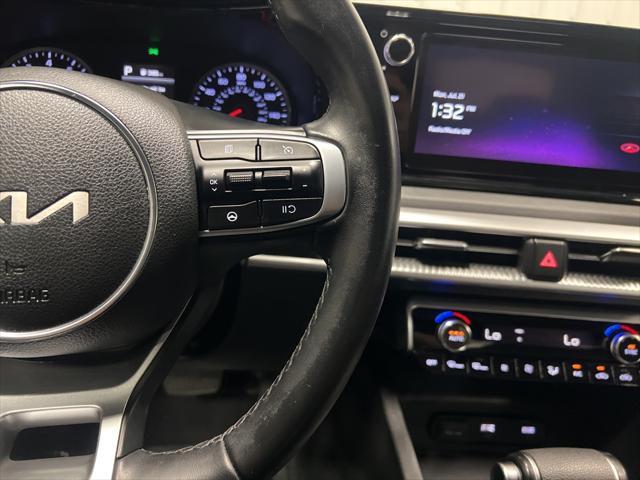 Photo of 2022 Wolf Gray Kia K5