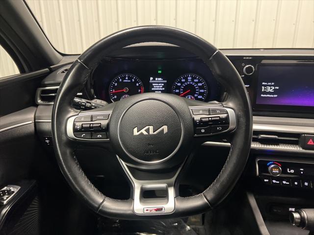 Photo of 2022 Wolf Gray Kia K5