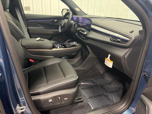 Photo of 2025 DEEP SEA METALLIC Buick Enclave