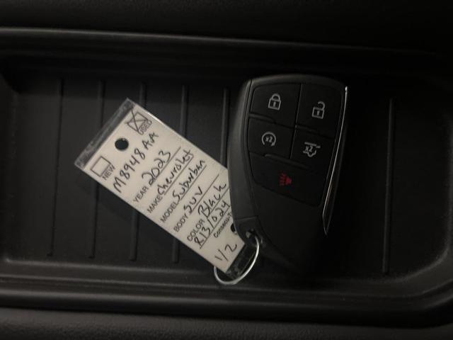 Photo of 2023 Black Chevrolet Suburban