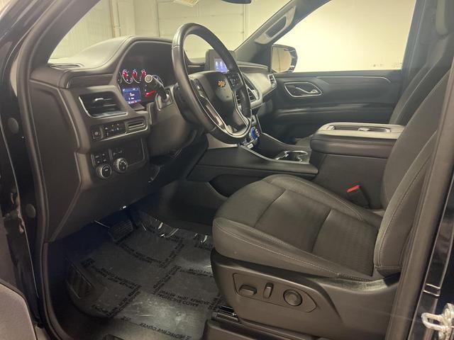 Photo of 2023 Black Chevrolet Suburban