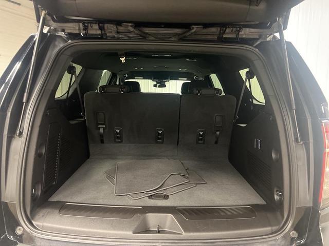 Photo of 2023 Black Chevrolet Suburban