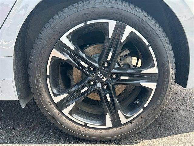 Photo of 2021 Wolf Gray Kia K5