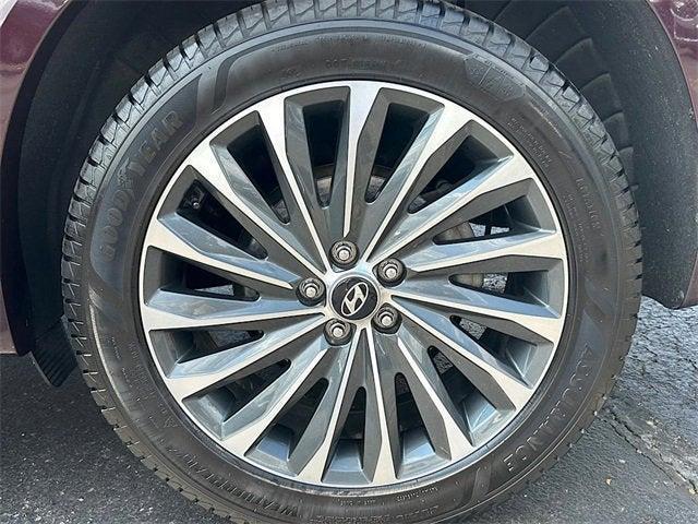 Photo of 2023 Burgundy Hyundai PALISADE