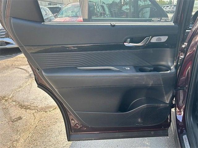 Photo of 2023 Burgundy Hyundai PALISADE