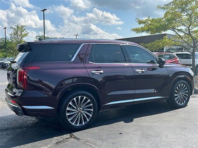 Photo of 2023 Burgundy Hyundai PALISADE