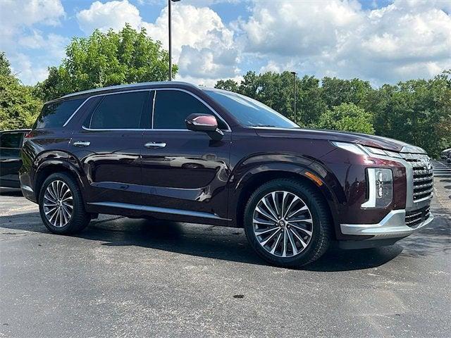 Photo of 2023 Burgundy Hyundai PALISADE