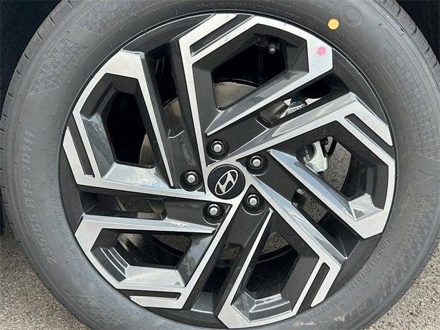 Photo of 2025 Hampton Gray Hyundai TUCSON