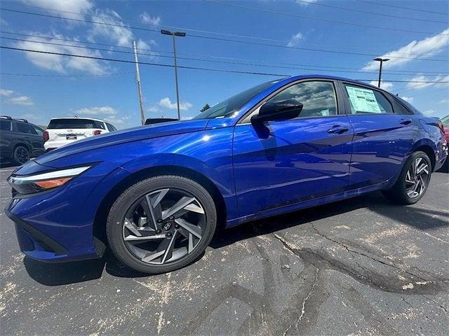 Photo of 2025 Intense Blue Hyundai ELANTRA