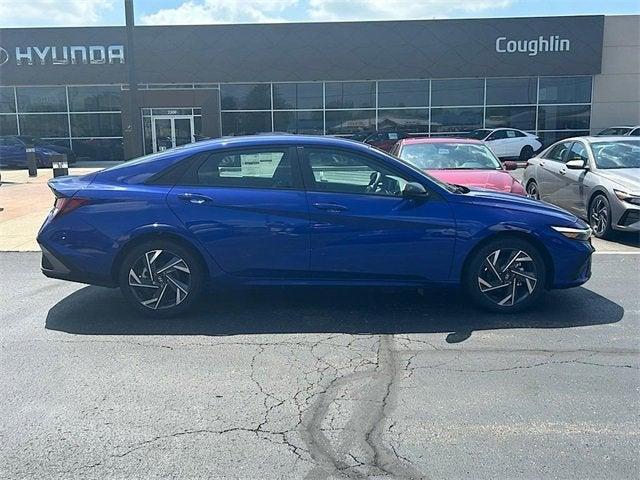 Photo of 2025 Intense Blue Hyundai ELANTRA