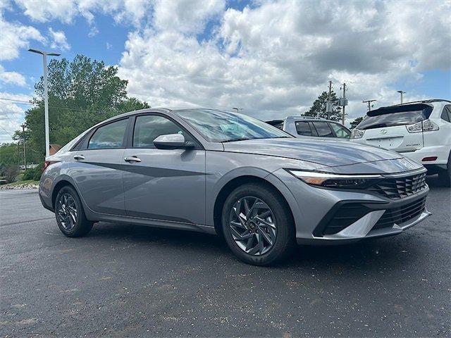 Photo of 2025 Metal Hyundai ELANTRA HEV
