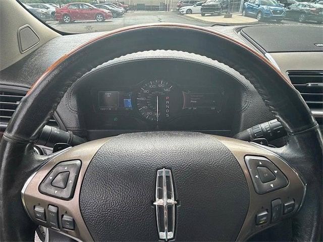 Photo of 2015 Ingot Silver Lincoln MKX