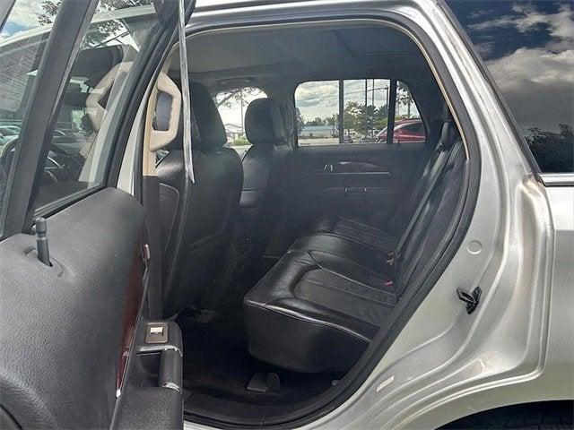 Photo of 2015 Ingot Silver Lincoln MKX