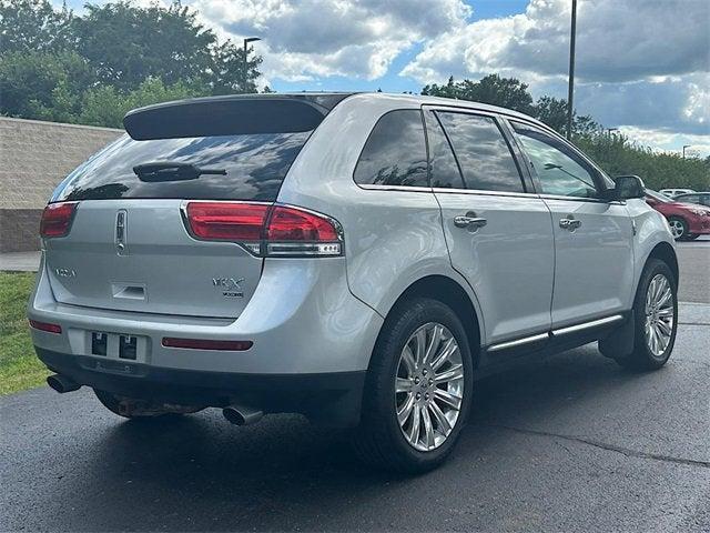 Photo of 2015 Ingot Silver Lincoln MKX