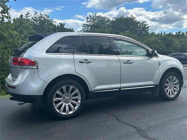 Photo of 2015 Ingot Silver Lincoln MKX