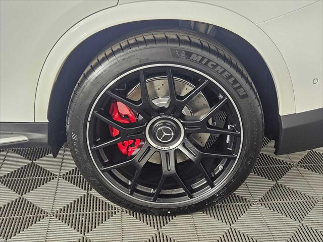Photo of 2025 Polar White Mercedes-Benz AMG GLC 63