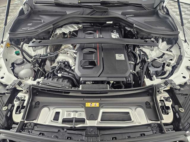 Photo of 2025 Polar White Mercedes-Benz AMG GLC 63