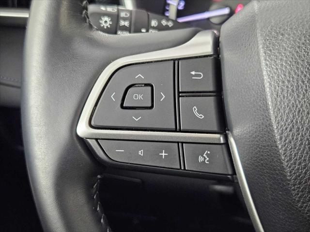 Photo of 2022 Ruby Flare Pearl Toyota Highlander