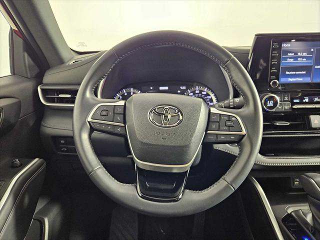 Photo of 2022 Ruby Flare Pearl Toyota Highlander