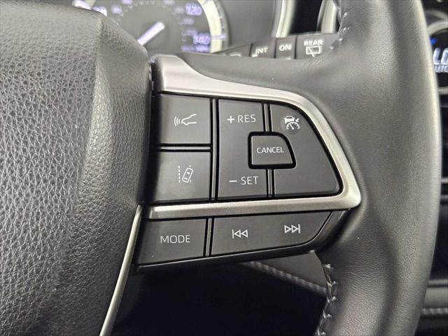 Photo of 2022 Ruby Flare Pearl Toyota Highlander