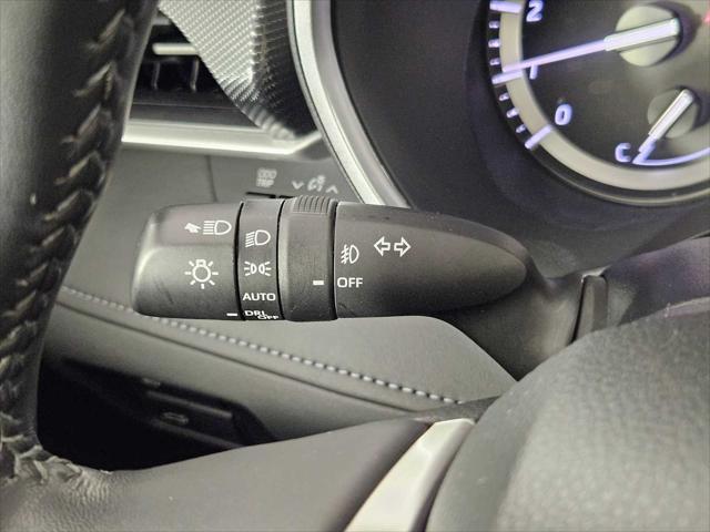 Photo of 2022 Ruby Flare Pearl Toyota Highlander