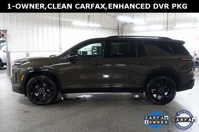 Photo of 2024 Bronze Metallic Chevrolet Traverse