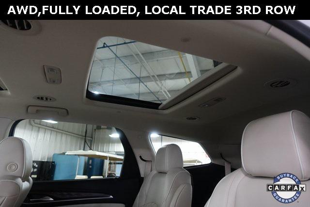 Photo of 2023 White Frost Tricoat Buick Enclave