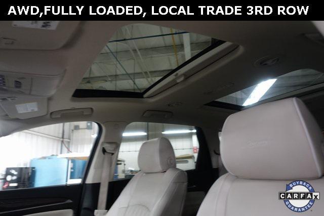 Photo of 2023 White Frost Tricoat Buick Enclave
