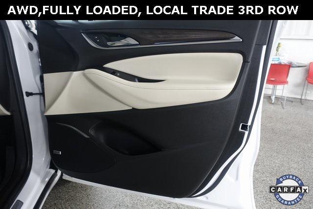Photo of 2023 White Frost Tricoat Buick Enclave