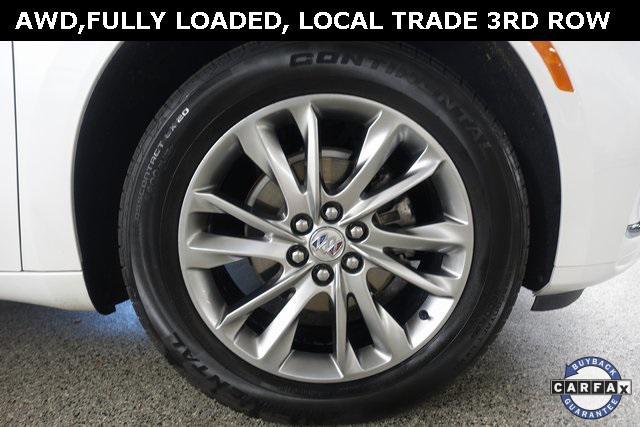 Photo of 2023 White Frost Tricoat Buick Enclave