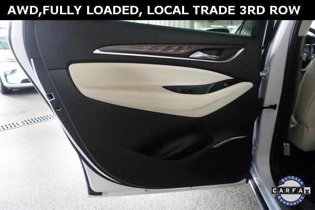 Photo of 2023 White Frost Tricoat Buick Enclave