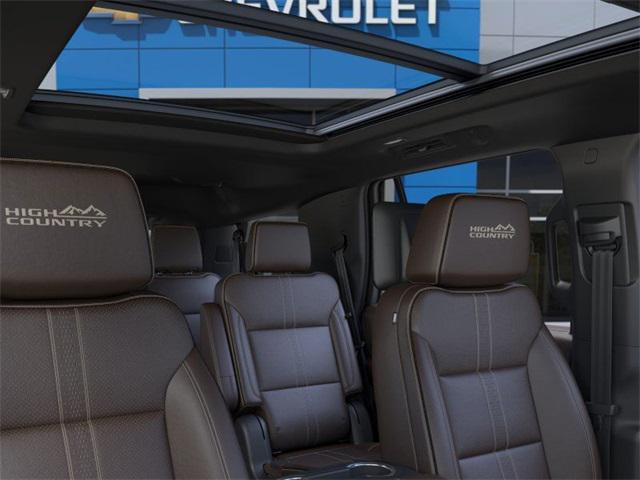 Photo of 2025 Pearl Chevrolet Tahoe