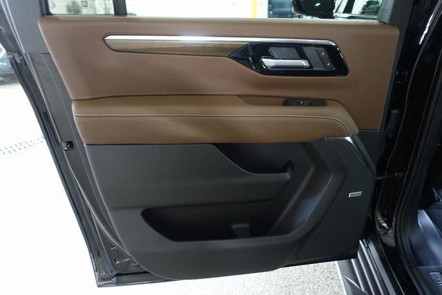 Photo of 2025 Black Chevrolet Suburban