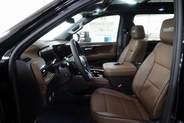 Photo of 2025 Black Chevrolet Suburban