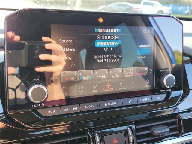 Photo of 2022 Deep Ocean Blue Nissan Pathfinder