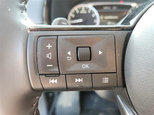 Photo of 2022 Deep Ocean Blue Nissan Pathfinder
