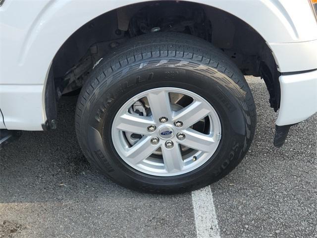Photo of 2022 Oxford White Ford F-150