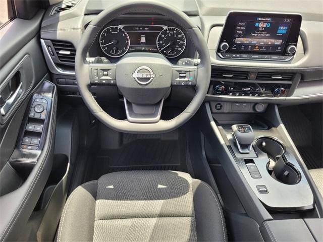 Photo of 2025 Black Nissan Rogue