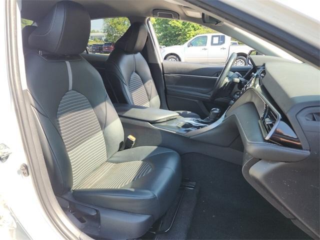 Photo of 2020 Super White Toyota Camry