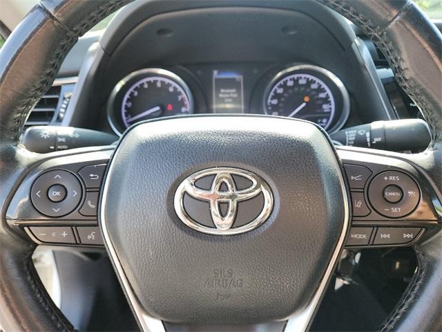 Photo of 2020 Super White Toyota Camry