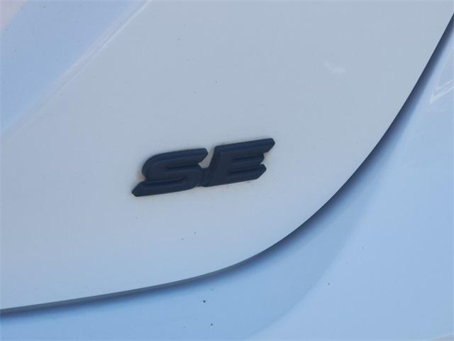 Photo of 2020 Super White Toyota Camry