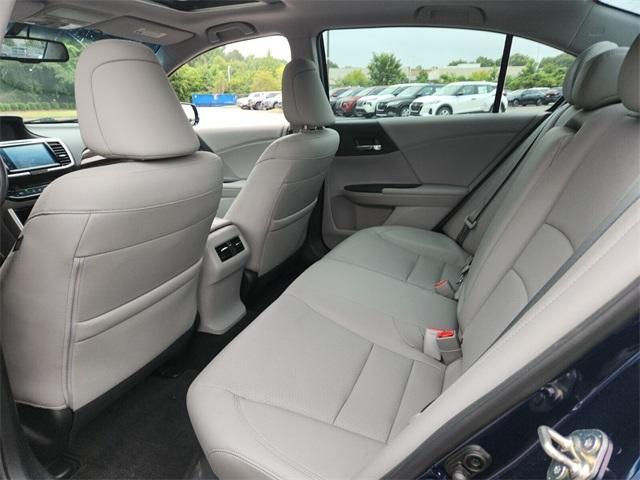 Photo of 2017 Obsidian Blue Pearl Honda Accord