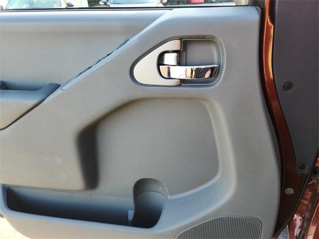 Photo of 2017 Forged Copper Nissan Frontier