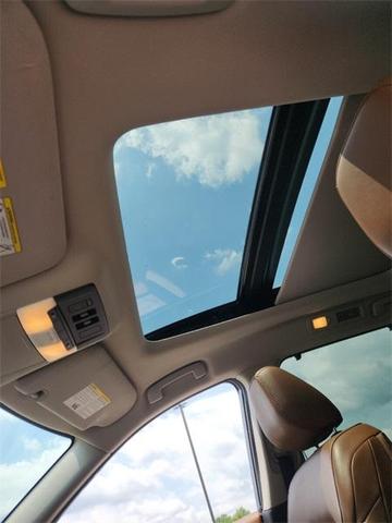 Photo of 2023 2 Tone Gun / Black Roof Nissan Pathfinder