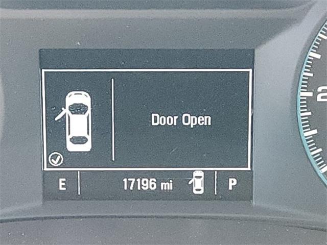 Photo of 2025 Summit White Chevrolet Malibu
