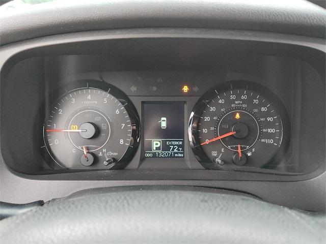 Photo of 2015 Gold Toyota Sienna