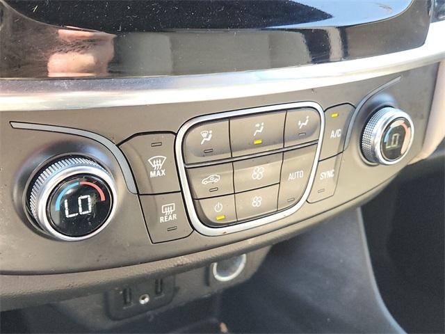 Photo of 2023 Sterling Gray Metallic Chevrolet Traverse
