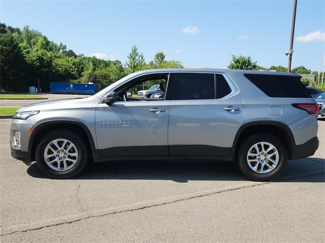 Photo of 2023 Sterling Gray Metallic Chevrolet Traverse
