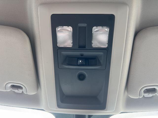 Photo of 2016 Bright White Clearcoat RAM 2500